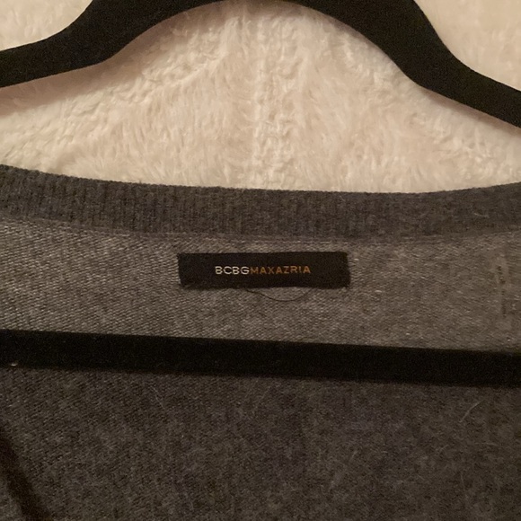 EUC BCBG MAXARIA Sweater - Picture 5 of 12